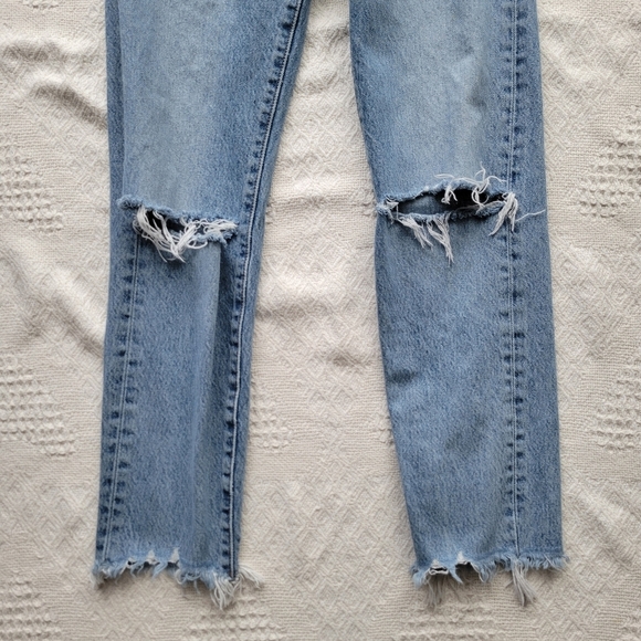 Levi's Wedgie Distressed Knee High Waisted 100% Cotton Denim Jeans- Medium Wash - Picture 5 of 10